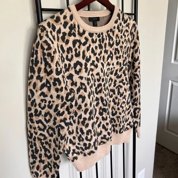 J. Crew 100% Merino Wool Animal Print Crewneck Sweater Sz S - Picture 3 of 8
